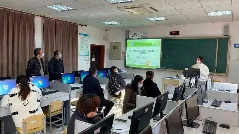 成人教育报名流程揭秘：注意事项与避坑指南